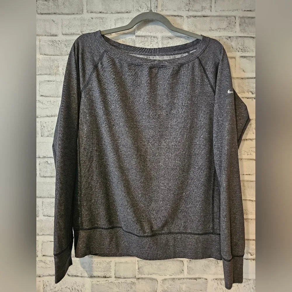 Nike Dri-Fit women's long sleeve, gray scoop neck, light weight, size Medium